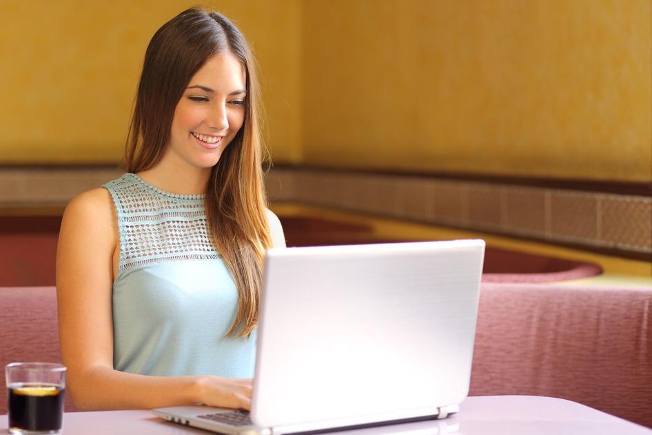 经常颈椎痛,腰疼?3个动作让你告别办公室职业