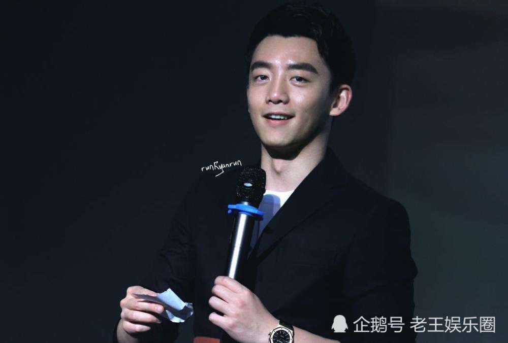 《跑男6》第八期杨幂成身高机,用自己测出所有