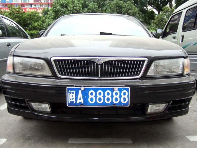 各省a88888车牌,有法拉利奔驰,最牛的是这辆出租车