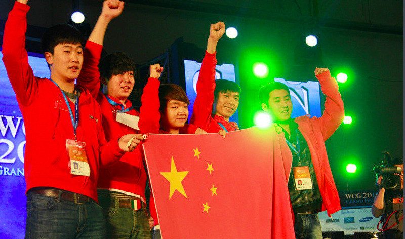 CF世界第一狙神重回直播,甩狙神技将会重现!