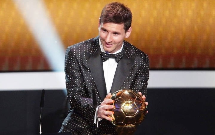 邻家男孩梅西简约时尚风自成一派,照样玩转世