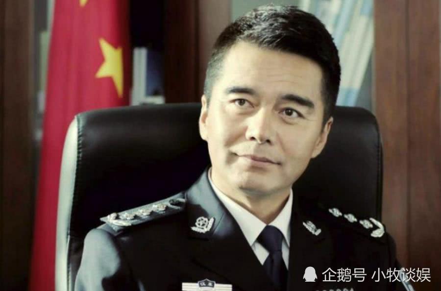 他因人民的名义大红，54岁娶过4个老婆，个个美若天仙