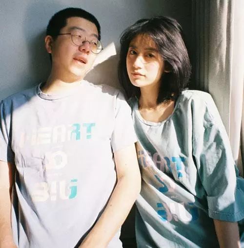 谢娜晒与李诞的合影，好玩的是这两点