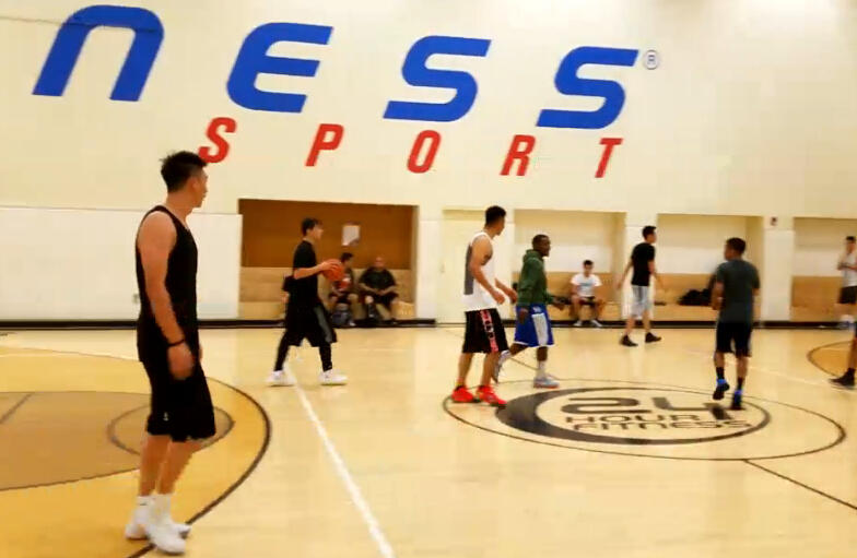 最甜蜜单挑!孙悦美国特训PK娇妻_学生时代网