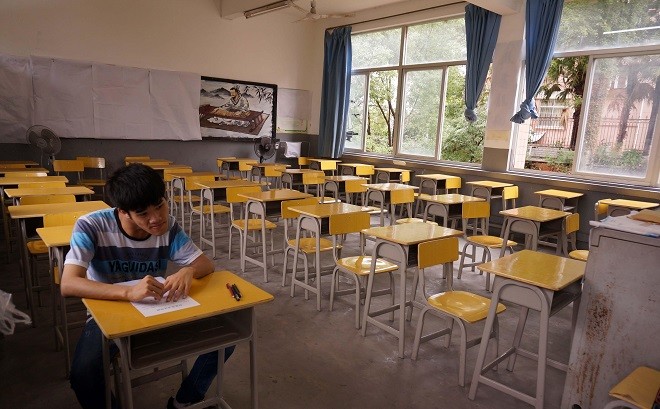 考试院为脑瘫男孩单独设考场:千万人的高考考