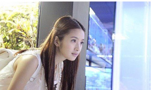 娱乐圈中很多明星都是黄磊的学生,海青姚晨都