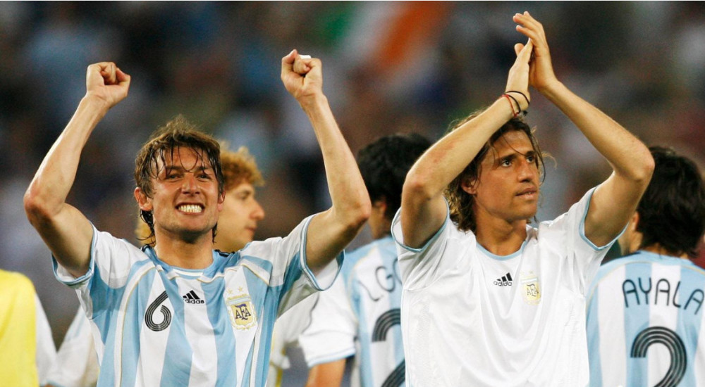 世界杯最经典的两首主题曲,你最喜欢哪一首?球