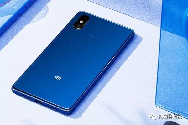 小米8很火爆,小米8SE也抢手,不过性价比第一的