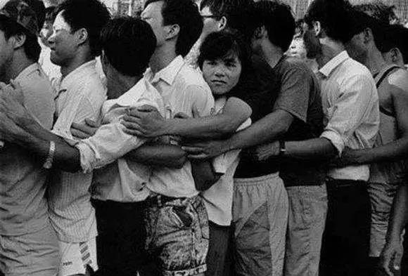 A股激荡1992:暴涨暴跌一年,股票1天涨1倍有股