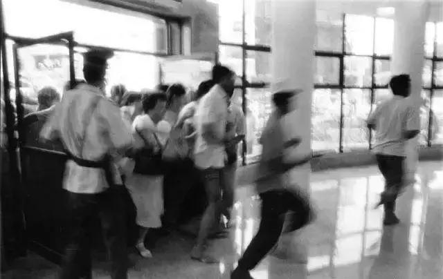 A股激荡1992:暴涨暴跌一年,股票1天涨1倍有股