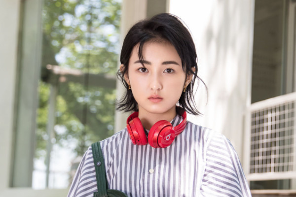 盘点娱乐圈中童星出道的5位明星,张子枫上榜,