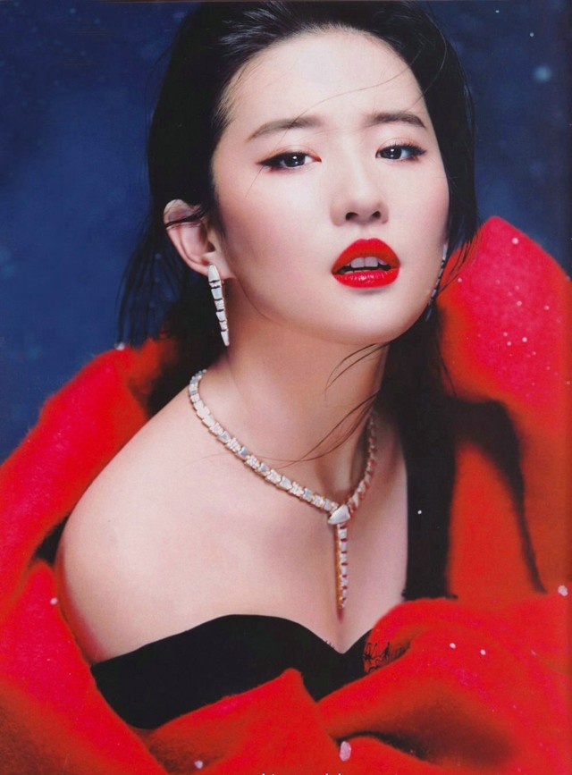 高贵气质中国女明星刘亦菲,优雅貌美面孔迷人写真
