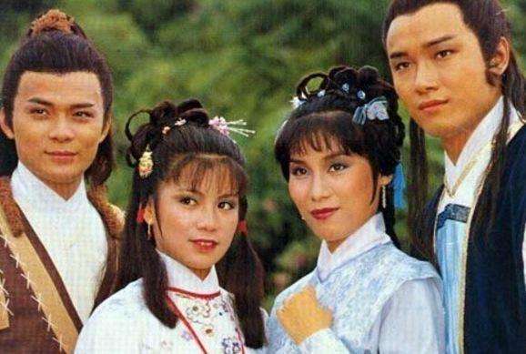 35年后“郭啸天”和与“穆念慈”合照 杨盼盼已老得认不出来了