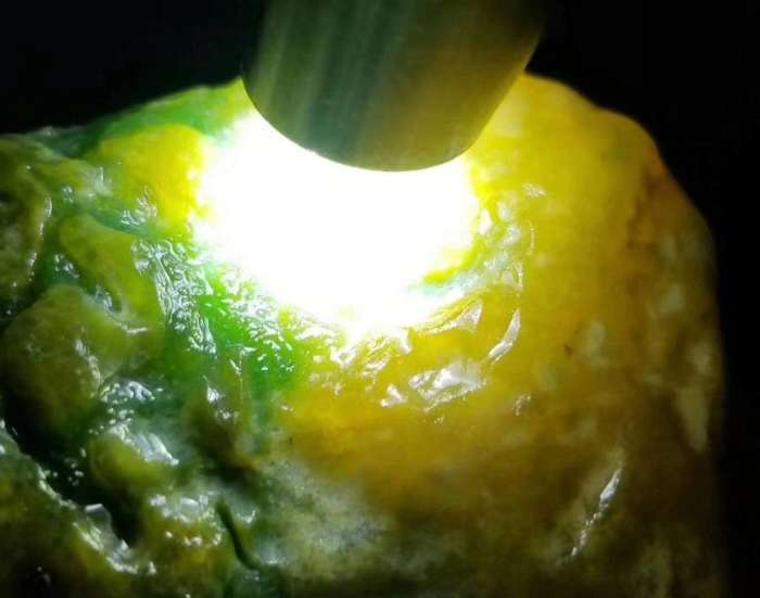 重口味扶她漫画网址,豆种翡翠是便宜货?你可能