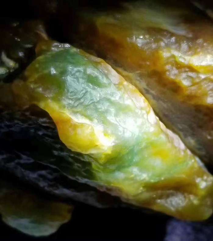 重口味扶她漫画网址,豆种翡翠是便宜货?你可能