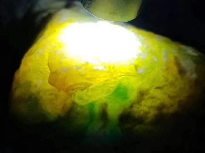 重口味扶她漫画网址,豆种翡翠是便宜货?你可能