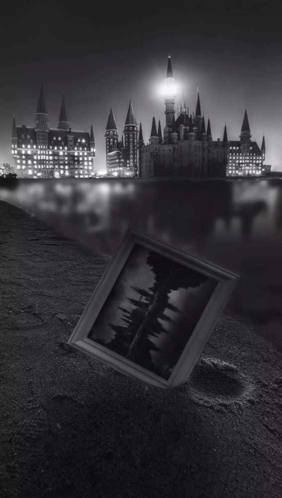 什么八大美院都弱爆了,这才是中国最魔幻的艺