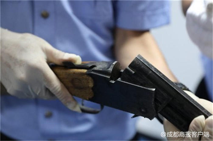 眉山破获制贩枪支案:男子外遇后手头紧 制枪贩