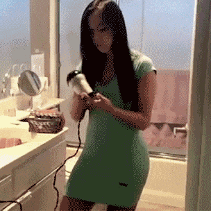 搞笑段子: 1 公司让我开无犯罪证明,我掏出了张学友演唱会的票根.