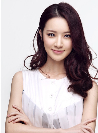 梁婧娴,1996年5月14日出生,中国内地女演员,就读于中央戏剧学院.