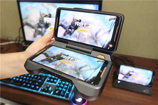 华硕ROG游戏手机媒体评测汇总 性能强劲散热