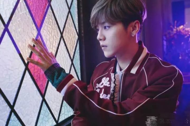 鹿晗即将成为足球解说员,还自夸球技,全能偶像