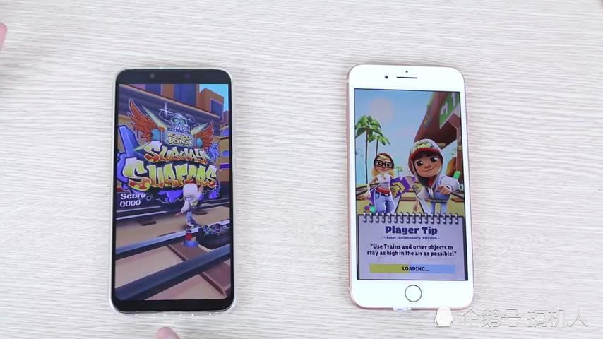 老外用小米8单挑iphone8plus:看完后有啥想法