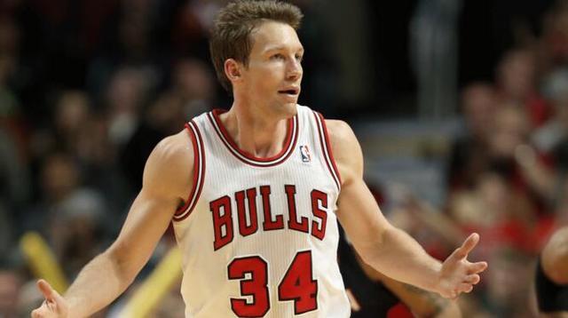 公牛骑士完成交易 14年老兵将助詹姆斯卫冕?