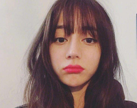 女星齐刘海造型,杨颖甜美,赵丽颖可爱,但都输给