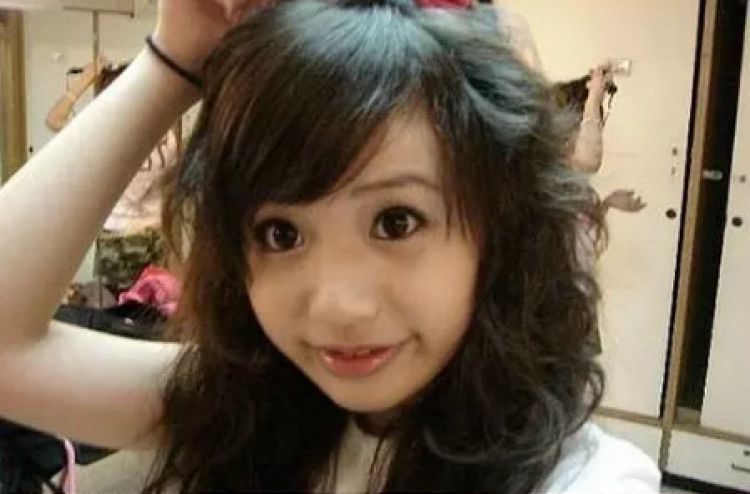还记得黑涩会美眉的筱婕吗?她现在好像baby啊