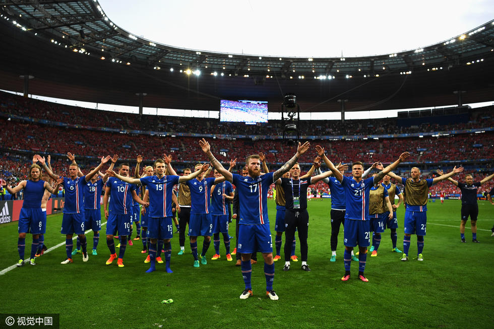 维京战吼火了!法国队模仿冰岛赛后庆祝