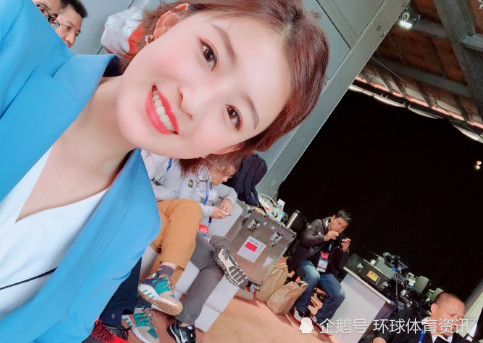 惊艳2018世界杯的央视女主持,26岁至今单身,球