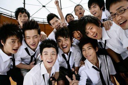 他是《快男》的冠军，曾被苏醒暴打，如今沦为十八线