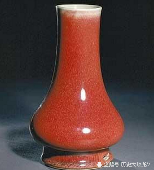 陶瓷之宝——郎窑红釉穿带直口瓶