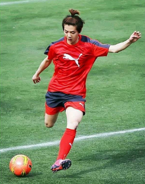 鹿晗担任俄罗斯世界杯解说,陈奕迅吴秀波低调