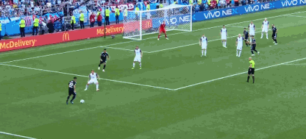 让梅西成配角!冰岛扑点门将是名导演 守门只是兼职