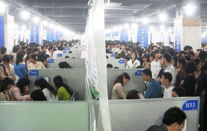 深圳人才市场招聘会_干货 年后求职攻略 正在找工作的您赶紧收藏起来(2)
