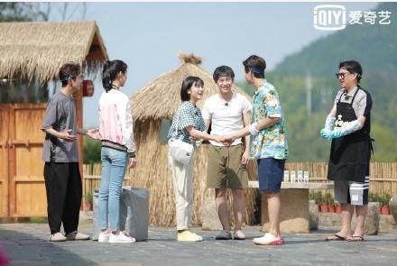 在田间地头，明星们的“农场梦”大揭秘！