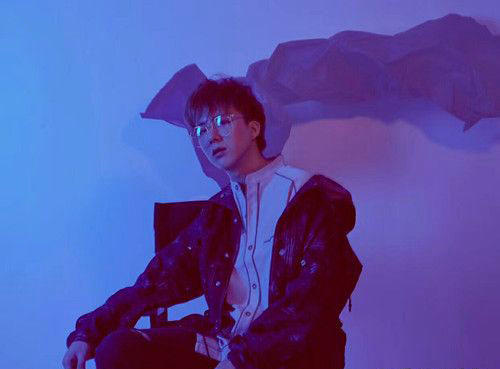 抖音一歌手突然火了,人称宁哥摩登兄弟!网友:这