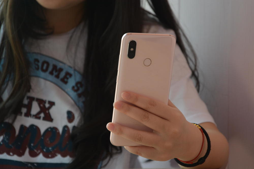 群众的眼睛是雪亮的,小米8整体表现强于荣耀P