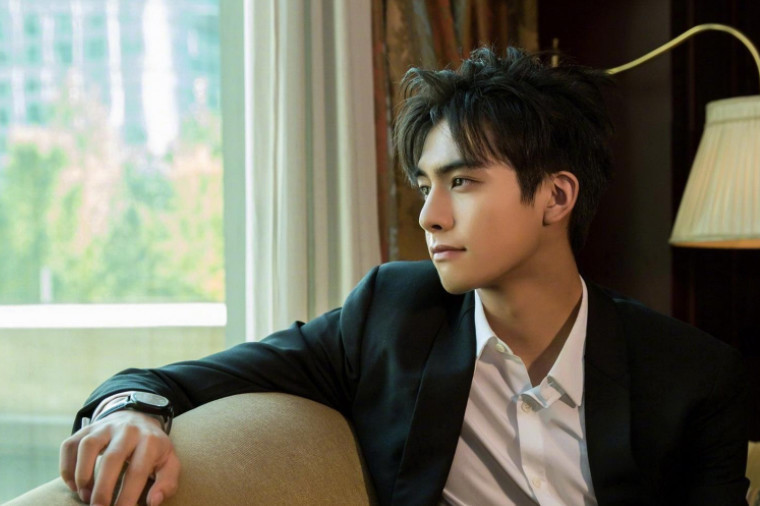 宋威龙徐璐一同录制节目,杨紫5个字让宋威龙一