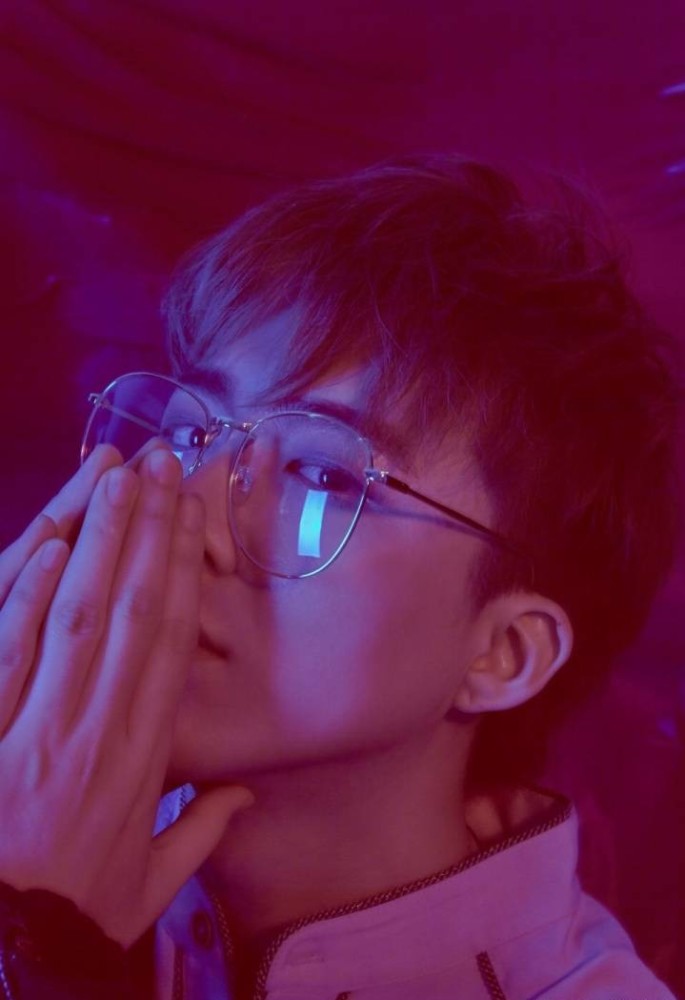 抖音爆火的摩登兄弟宁哥刘宇宁,逃过了莉哥,