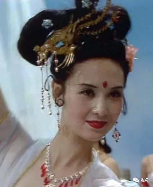 陈红的嫦娥美貌无人能及,姚笛太普通,刘涛最黑