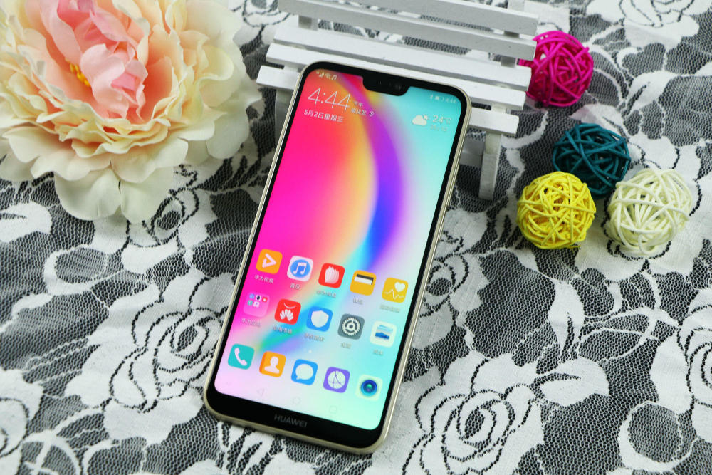 日本智能手机日销量排行榜:华为直逼苹果 这三