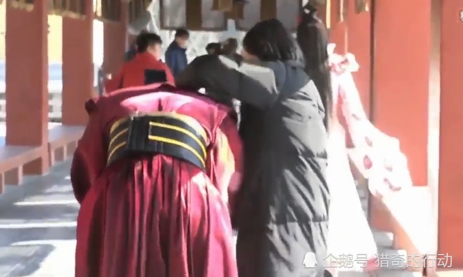 热巴推销自己的酸奶疙瘩,邓超郑凯吃完脸都绿