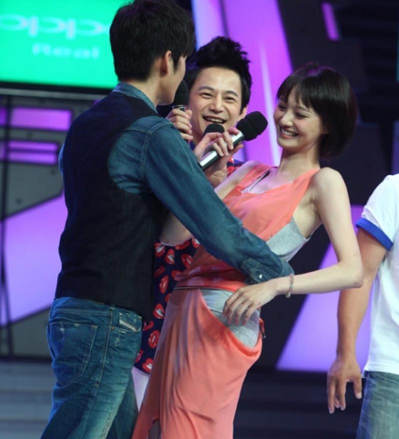 影视郑爽和张翰参加综艺节目旧照,网友:当年的