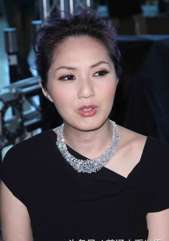 杨千嬅,出生于中国香港,女歌手影视演员,毕业于香港理工大学