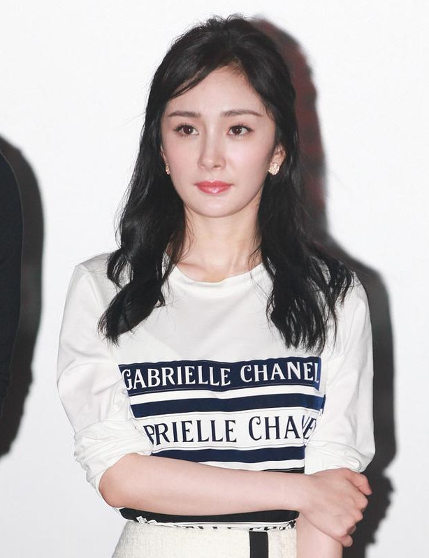 明星都是假冻龄?杨幂李冰冰脸僵到嘴歪?刘亦