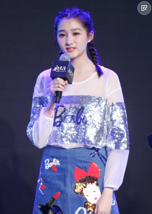 明星也看世界杯!李易峰很想去现场,周冬雨看好