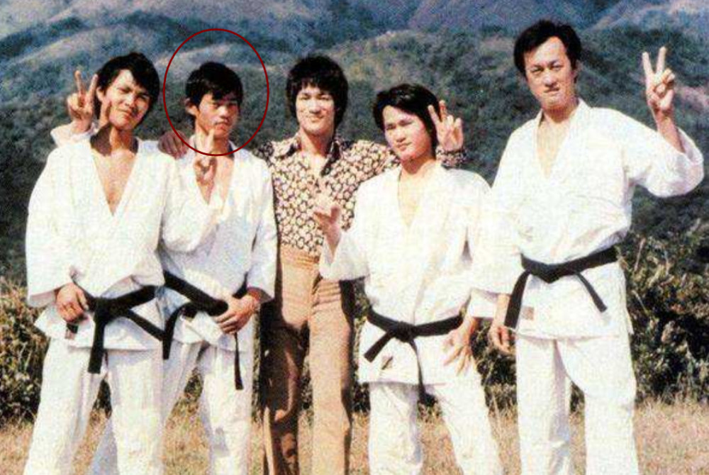 他是李小龙最看好的接班人,曾比洪金宝成龙还红,如今片酬仅10万